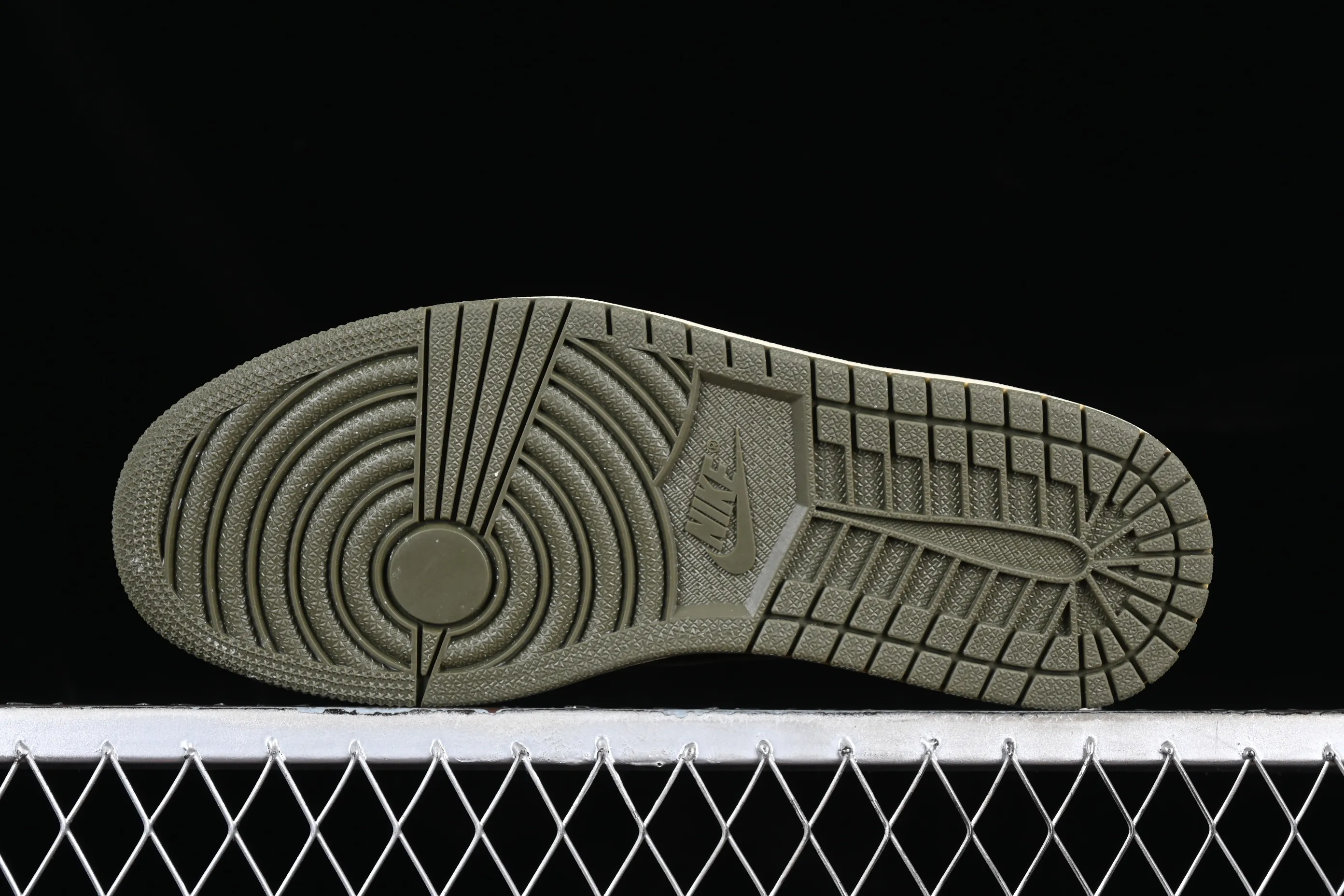 All categories Air Jordan Jordan series basketball shoes Air Jordan 1 Low Travis Scott x Air Jordan 1 Low OG AJ1 Joe 1 undercut low DM7866-002